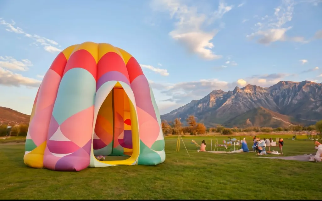 integrating-solar-panels-with-your-inflatable-tent-for-power