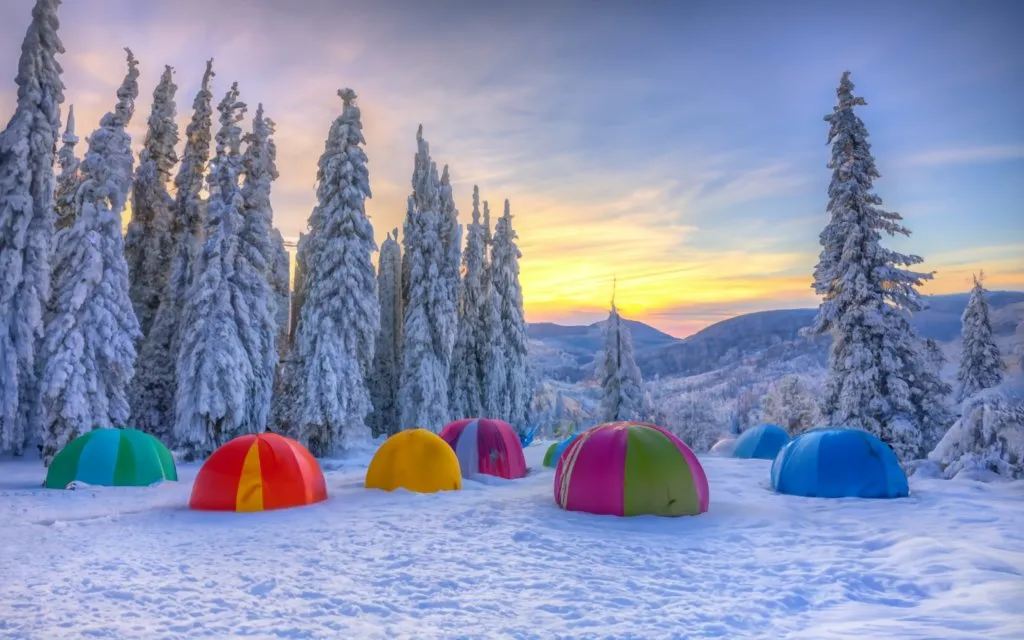 inflatable-tents-in-winter-snow-camping-tips-and-tricks